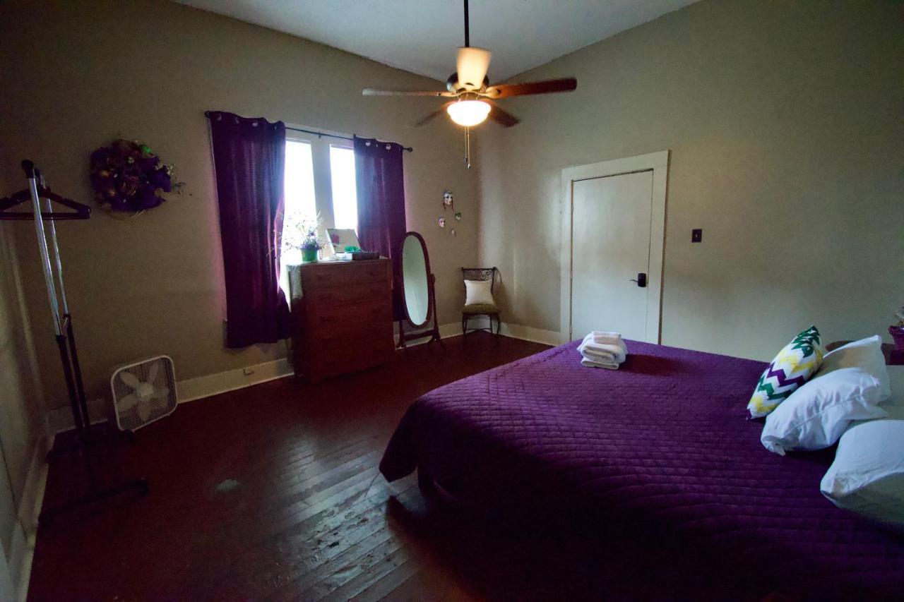 Cajun Hostel Downtown Lafayette Bagian luar foto